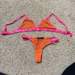 NWOT NastyGal 
Satin Contrast Lace Scallop Triangle Lingerie Set